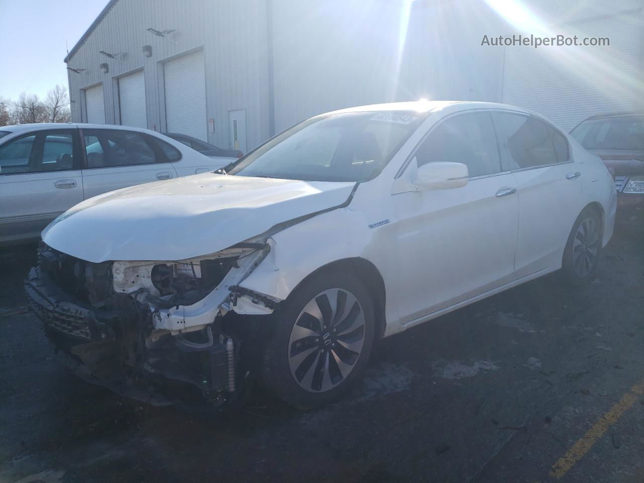 2017 Honda Accord Hybrid White vin: JHMCR6F37HC017331