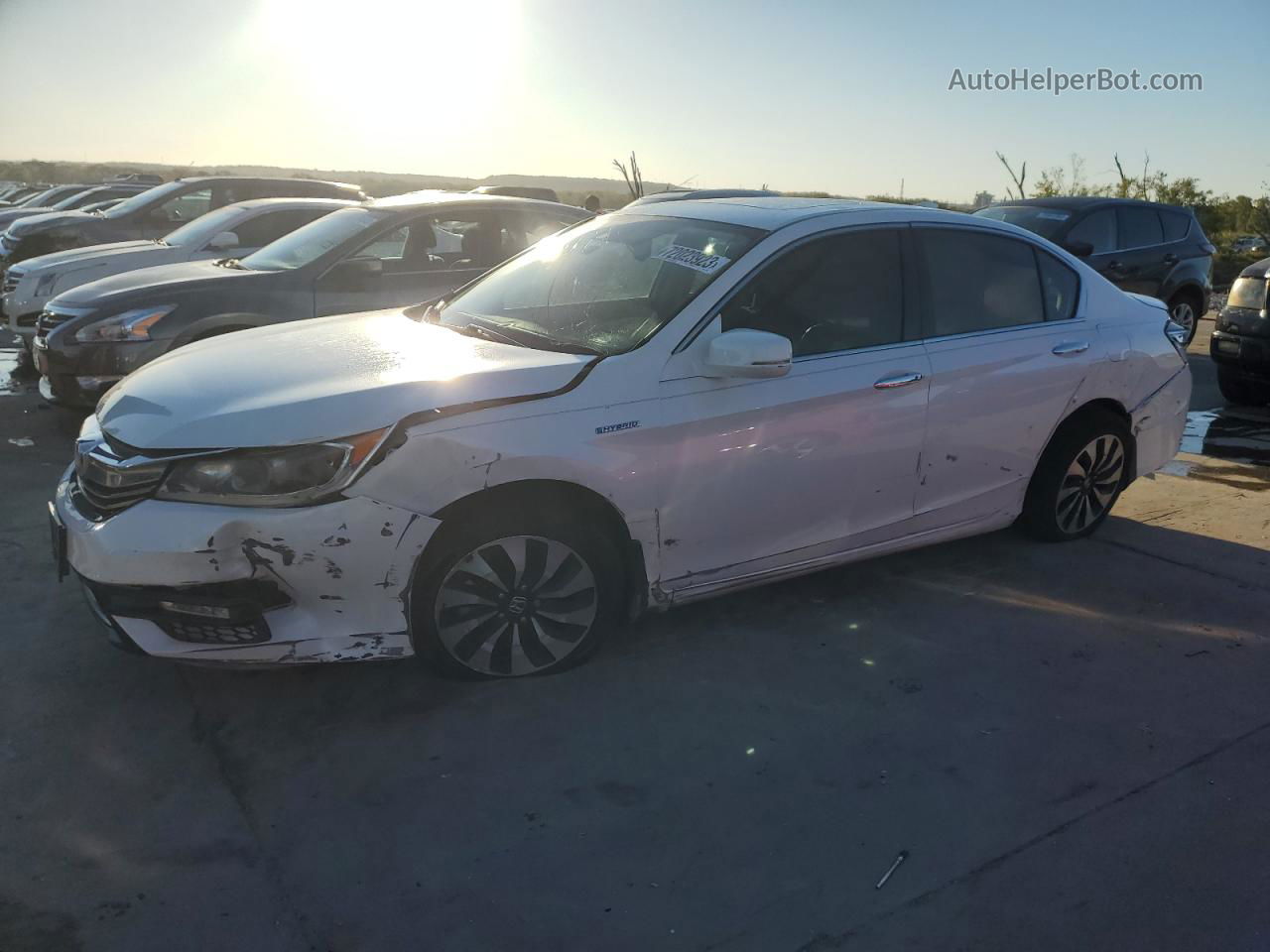 2017 Honda Accord Hybrid Exl White vin: JHMCR6F59HC012052