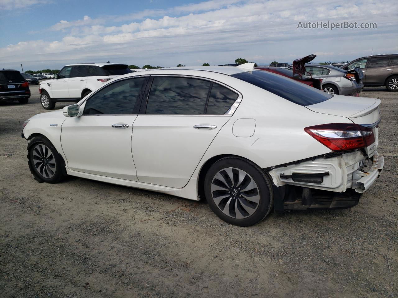 2017 Honda Accord Touring Hybrid White vin: JHMCR6F74HC021145