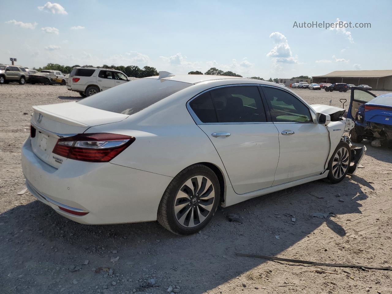 2017 Honda Accord Touring Hybrid White vin: JHMCR6F79HC016930