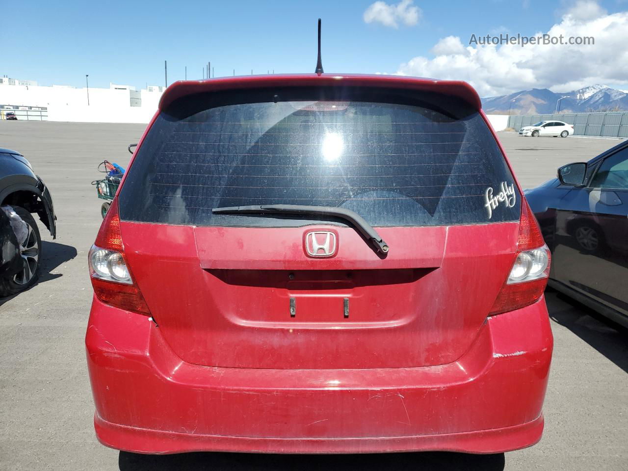 2008 Honda Fit  Красный vin: JHMGD37468S070128