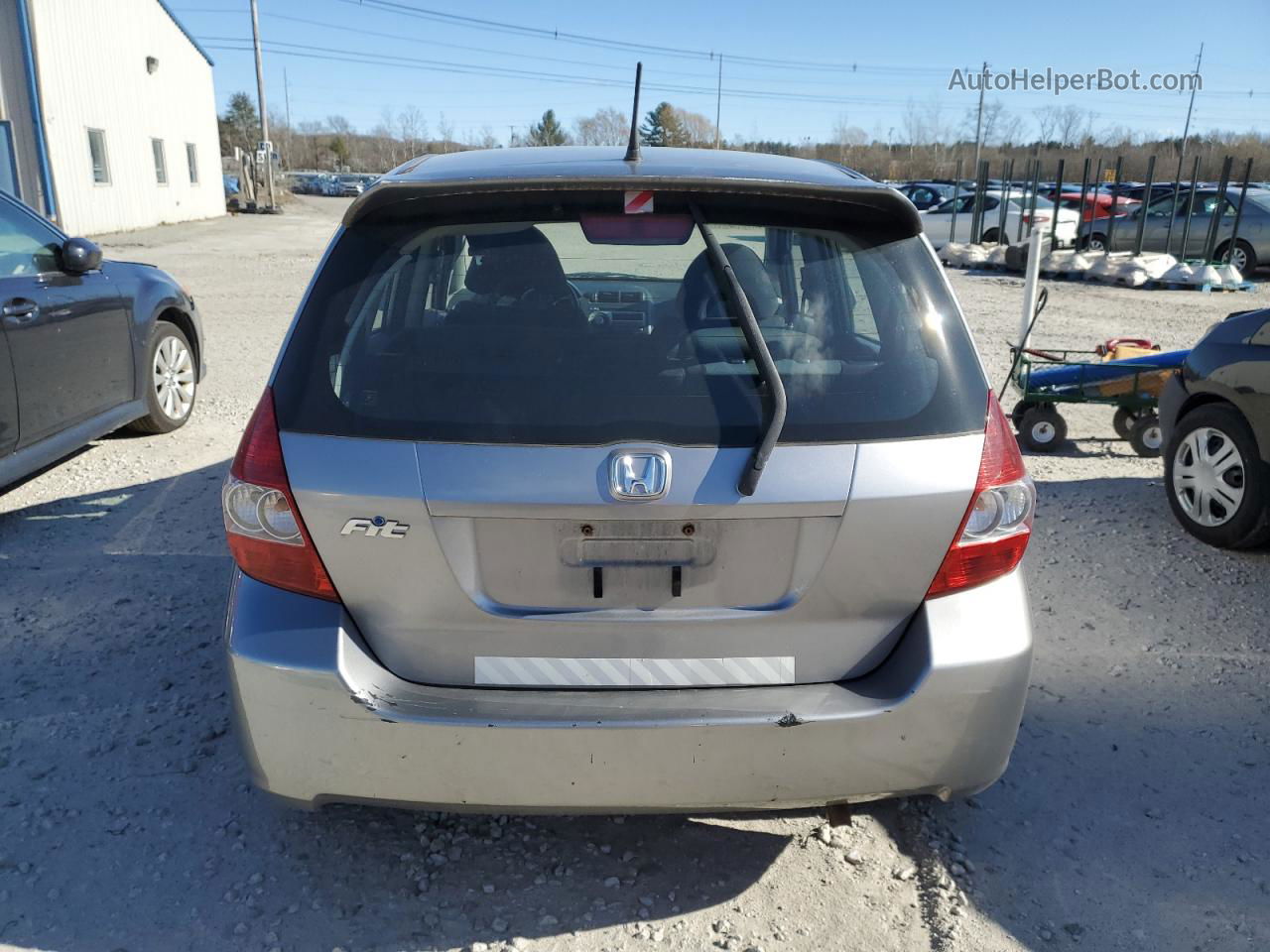 2008 Honda Fit Sport Silver vin: JHMGD37628S007769