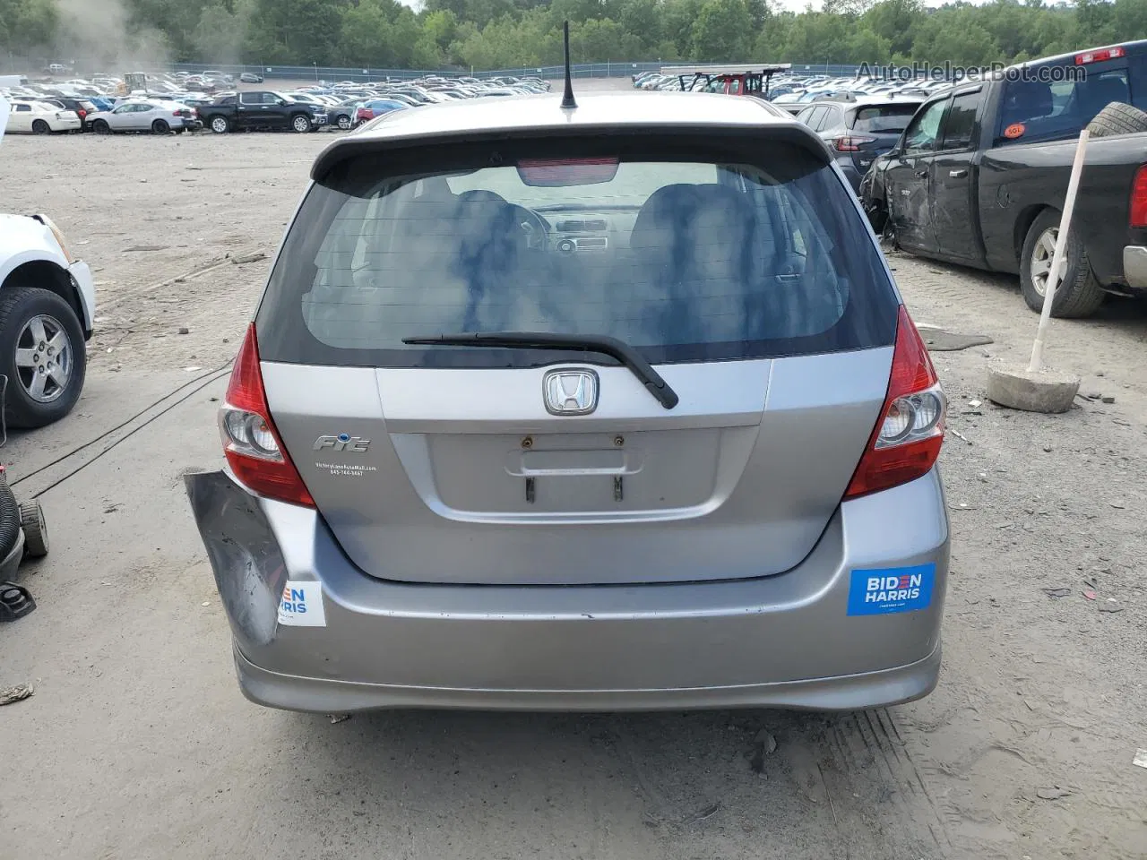 2008 Honda Fit Sport Silver vin: JHMGD37638S050503