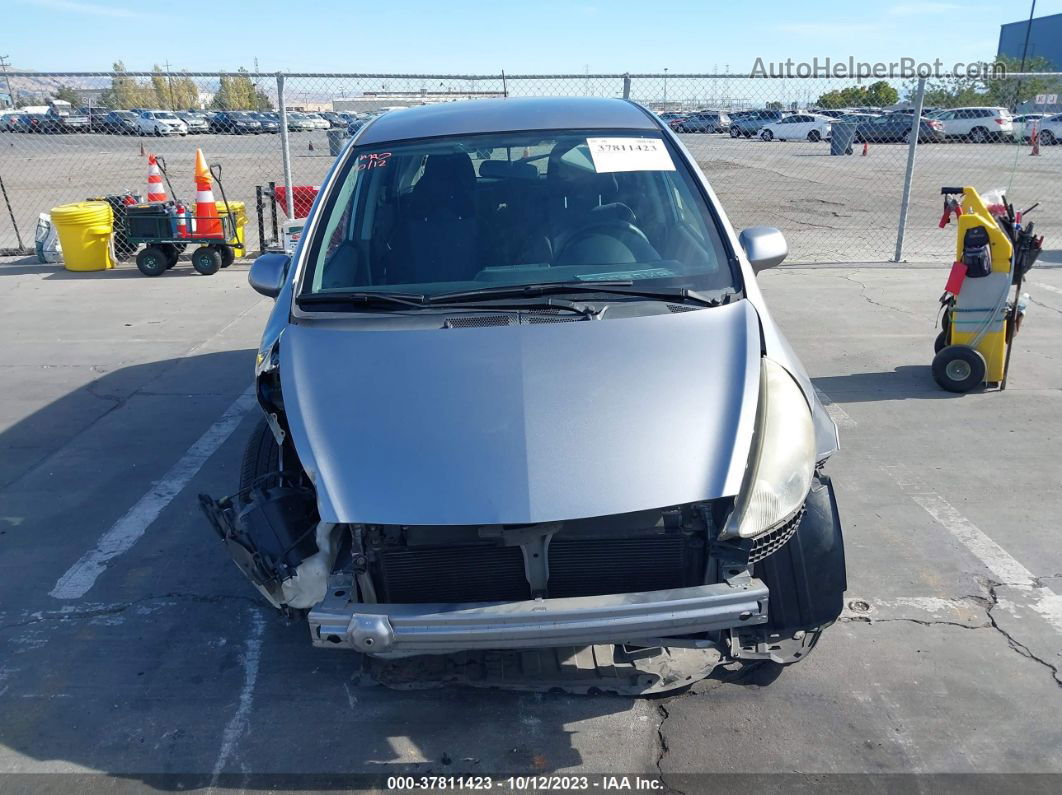 2008 Honda Fit   Silver vin: JHMGD38408S068762