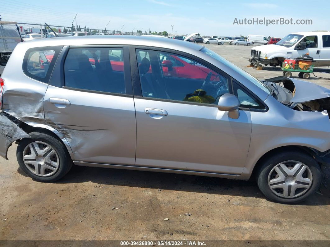 2008 Honda Fit   Silver vin: JHMGD38448S020259