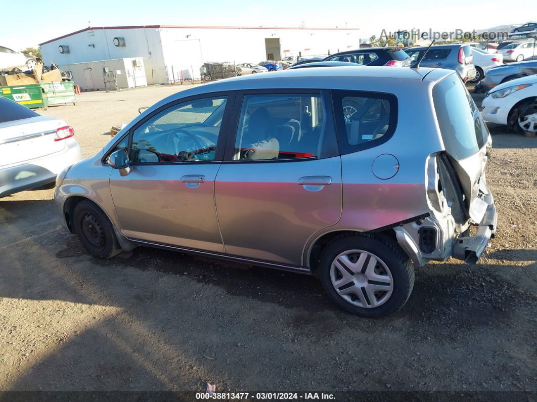 2008 Honda Fit   Silver vin: JHMGD38468S041078