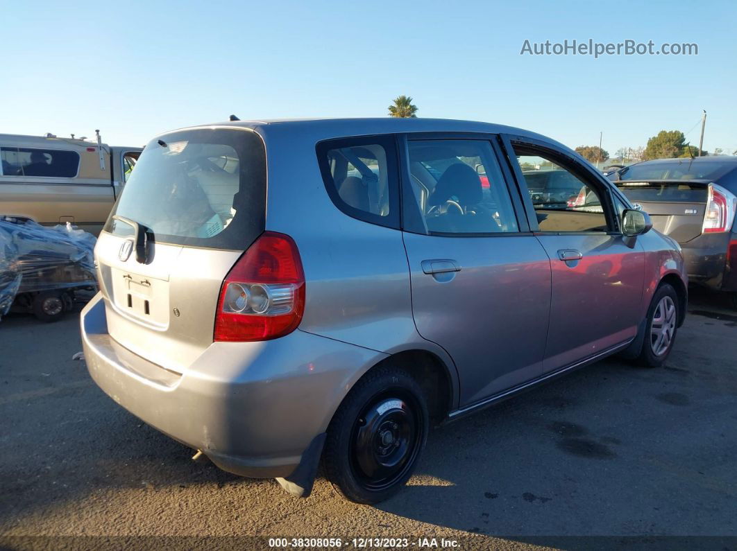 2008 Honda Fit   Silver vin: JHMGD38478S020224