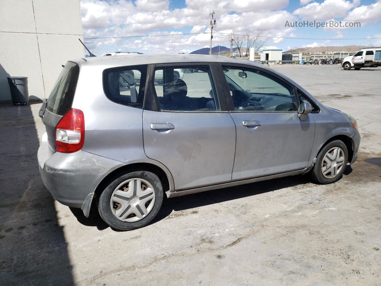 2008 Honda Fit  Silver vin: JHMGD38498S018300