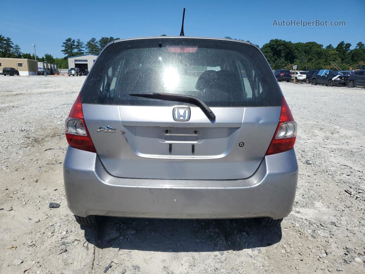 2008 Honda Fit  Silver vin: JHMGD38498S030656