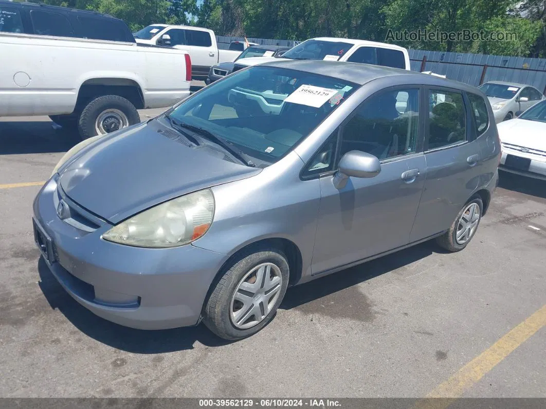 2008 Honda Fit   Silver vin: JHMGD384X8S047286