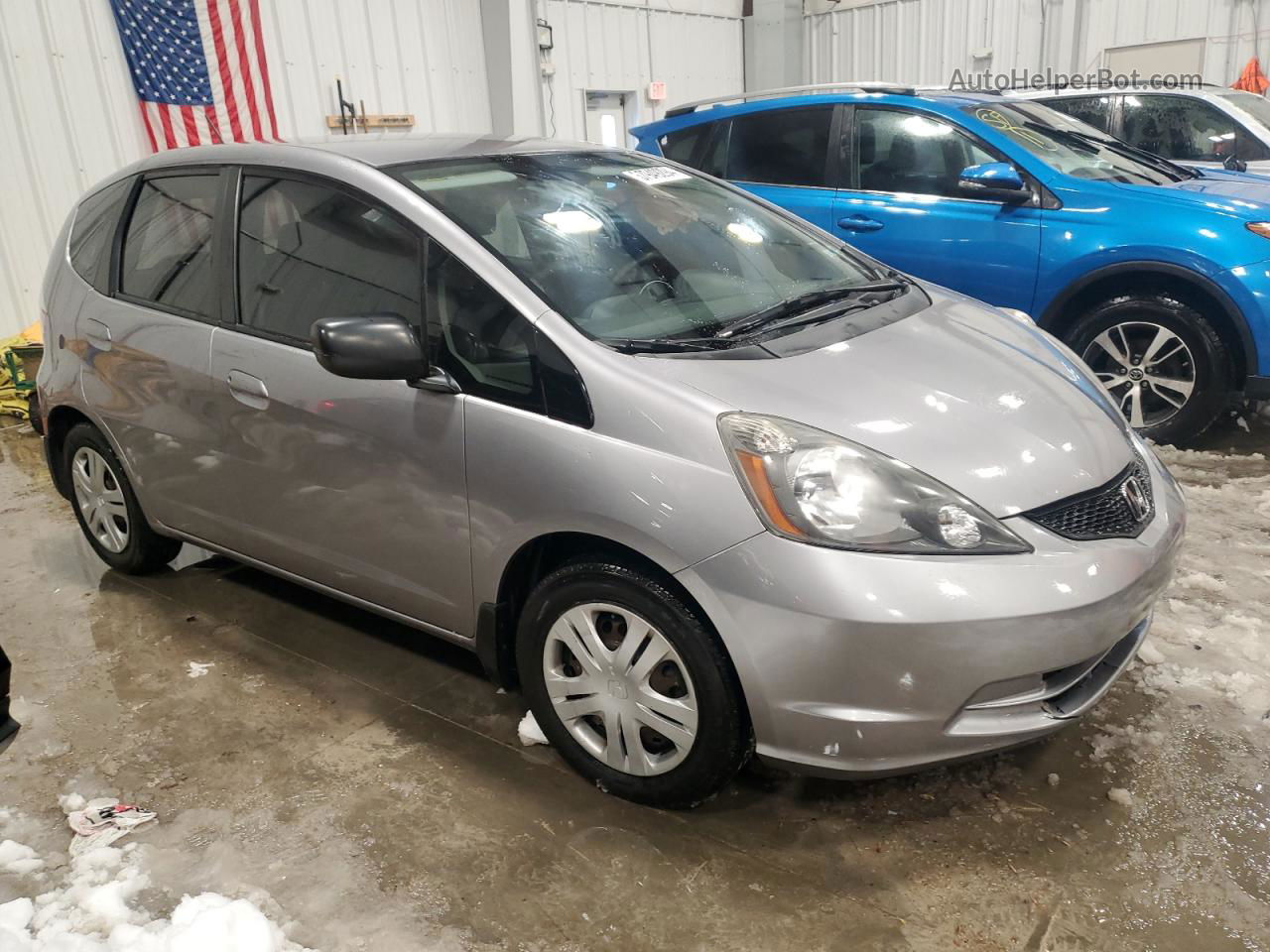 2009 Honda Fit  Silver vin: JHMGE87219C006731