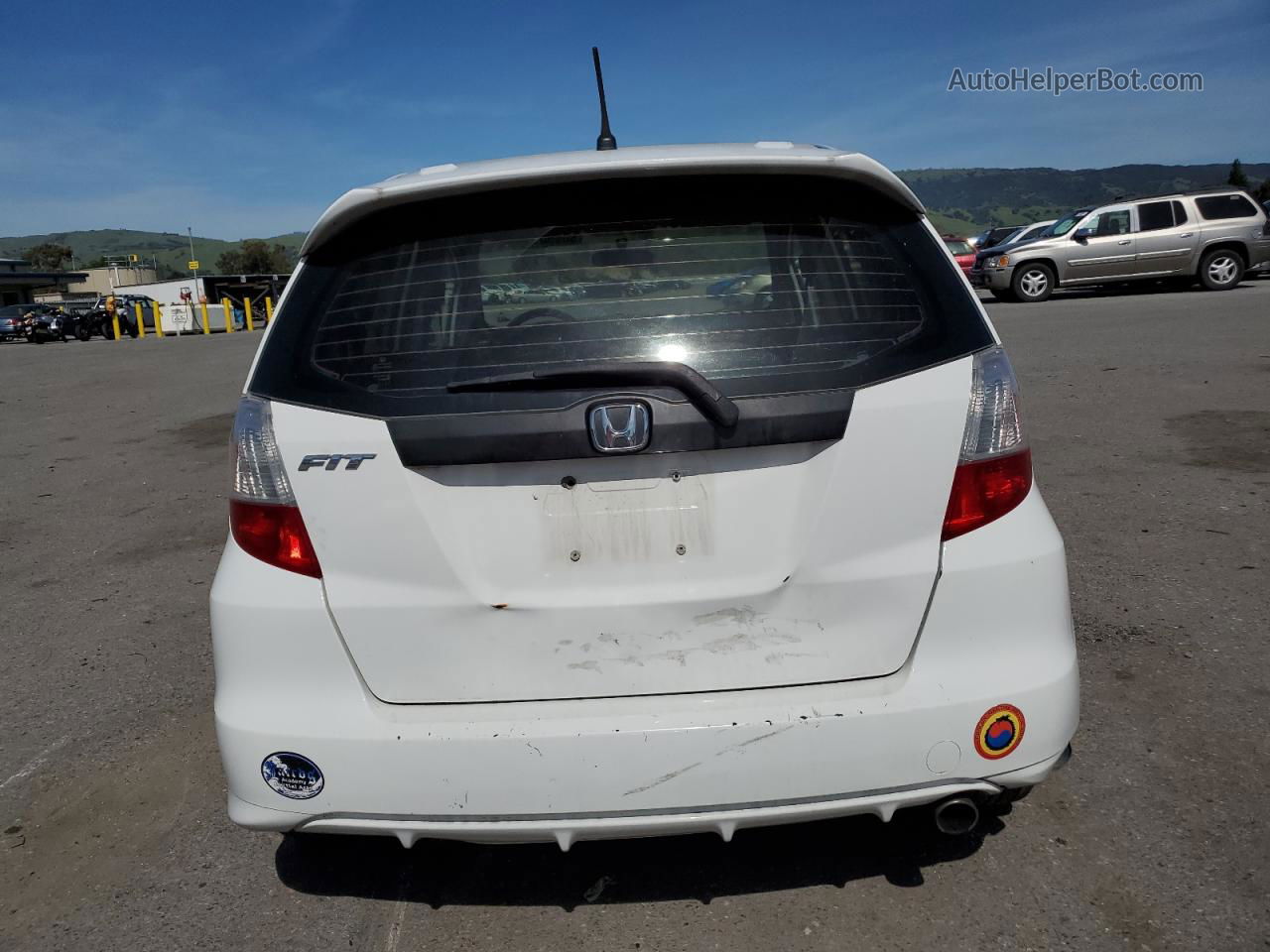 2009 Honda Fit Sport White vin: JHMGE87419S008485