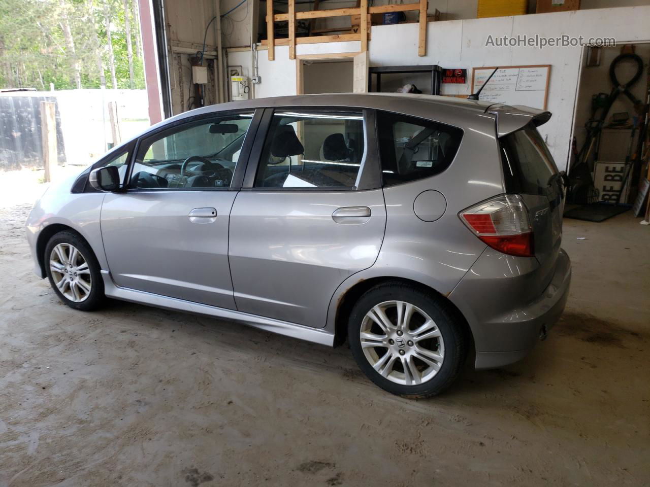 2009 Honda Fit Sport Silver vin: JHMGE87459S002737