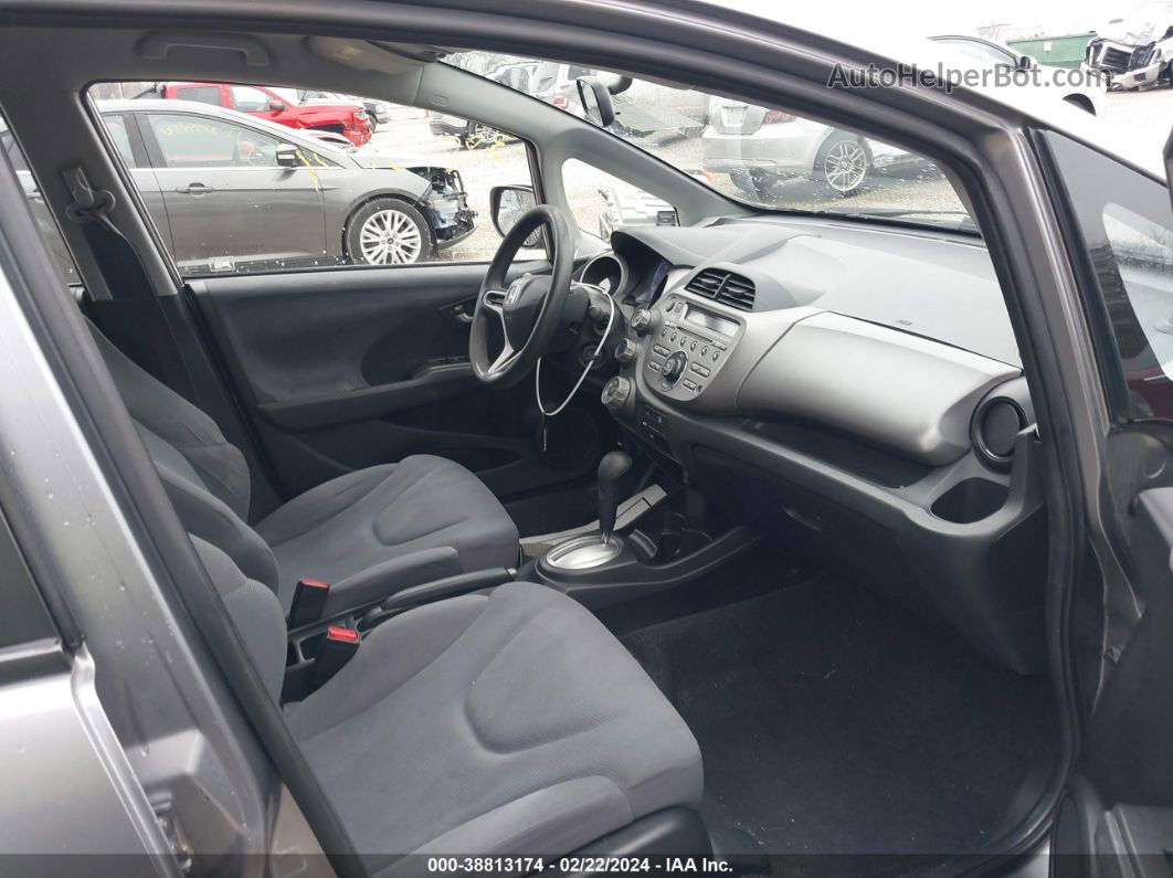 2009 Honda Fit   Серебряный vin: JHMGE88219S003090