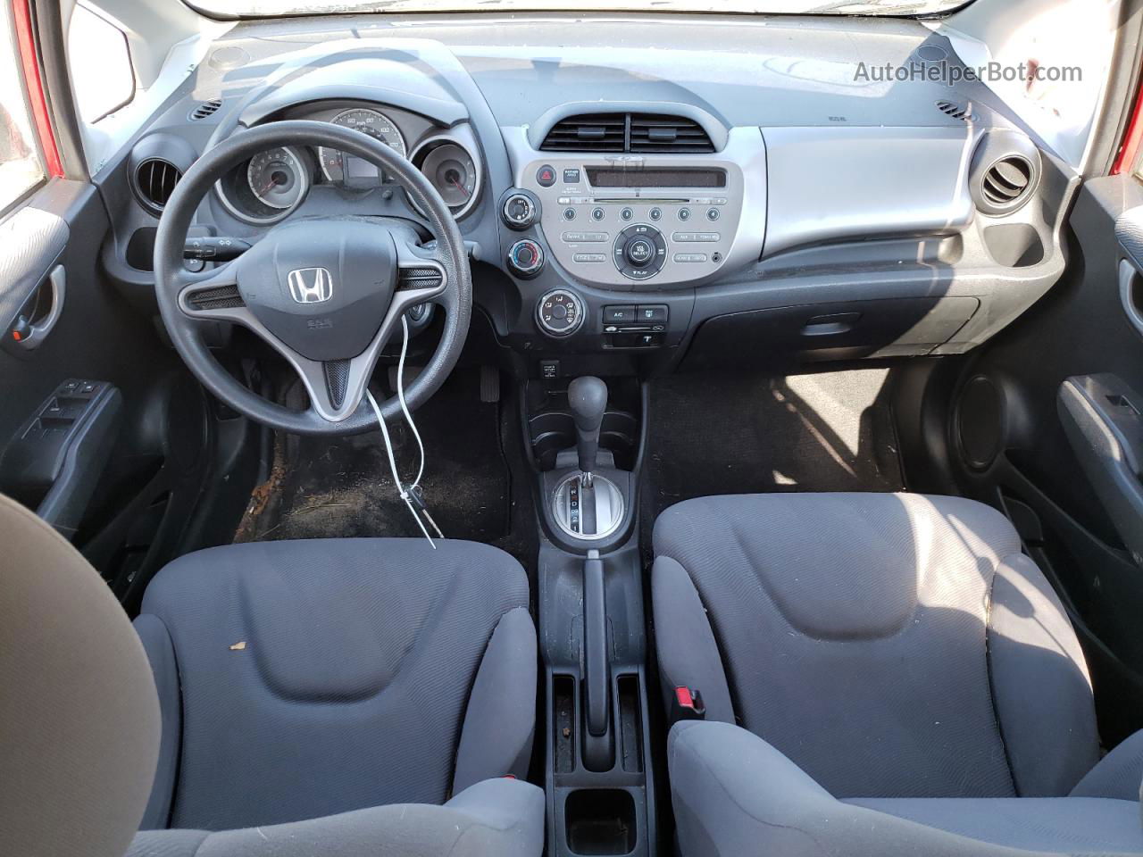 2009 Honda Fit  Красный vin: JHMGE88219S039393