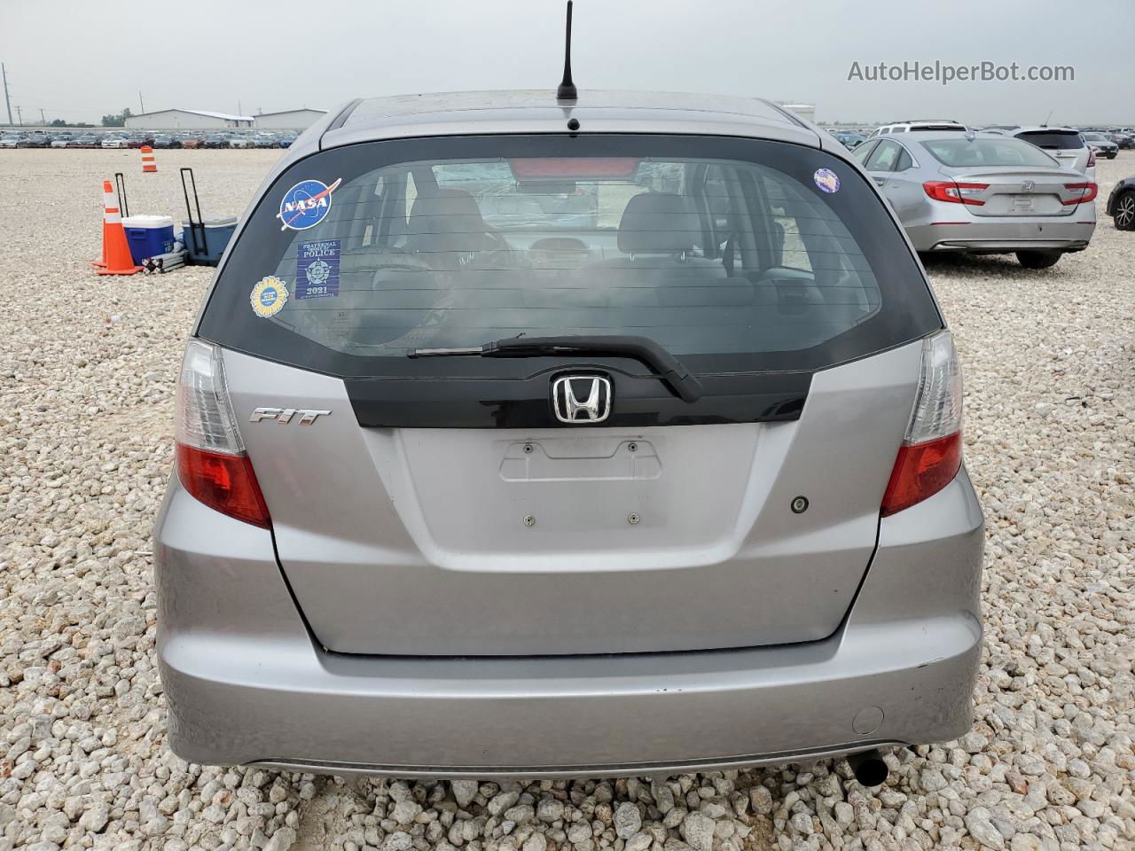 2009 Honda Fit  Silver vin: JHMGE88219S045792