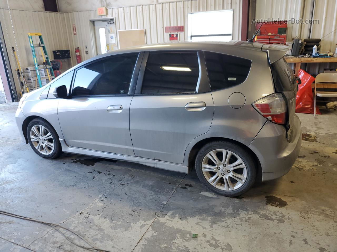 2009 Honda Fit Sport Gray vin: JHMGE88409S001607