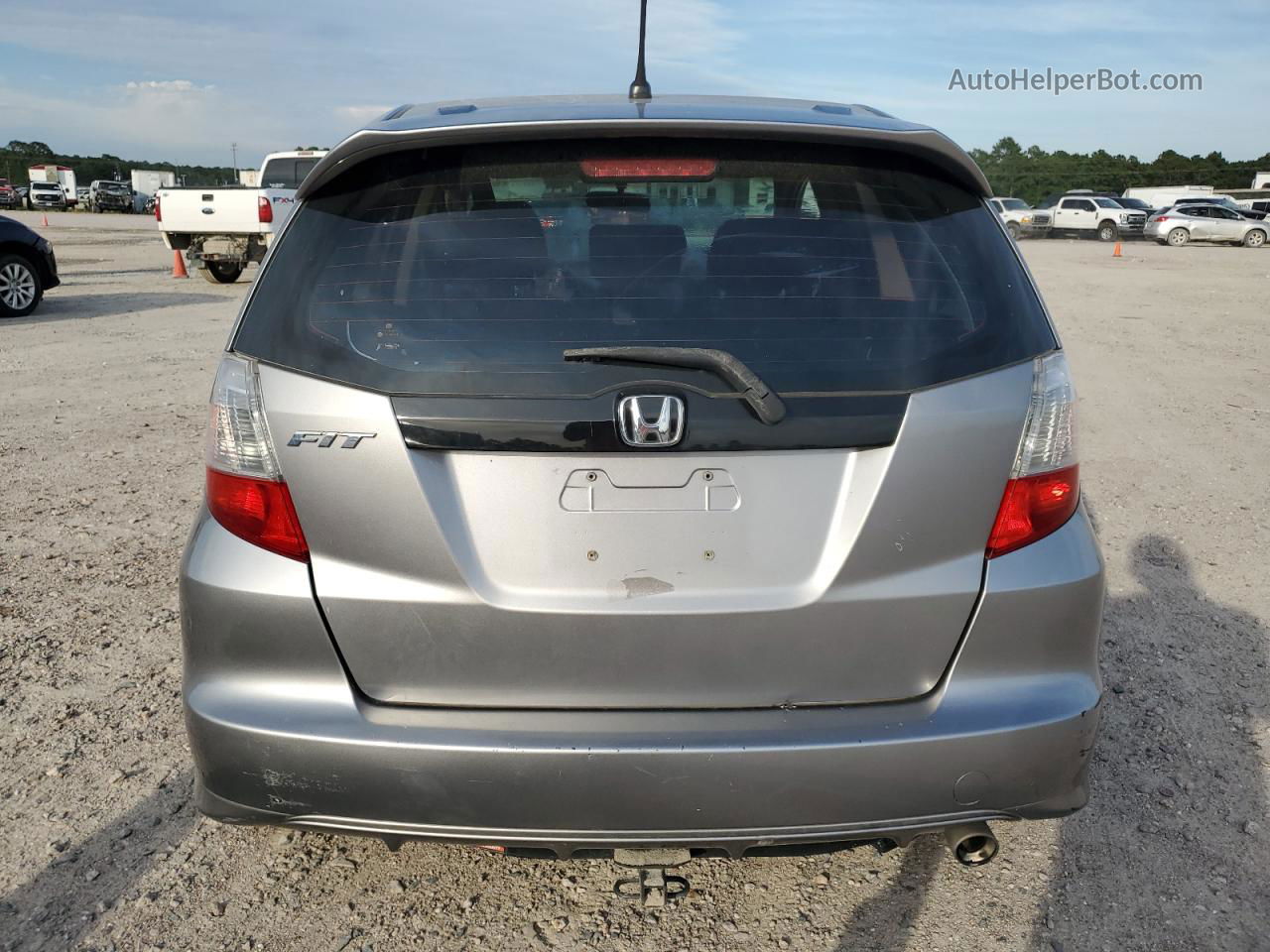 2009 Honda Fit Sport Silver vin: JHMGE88429S073201