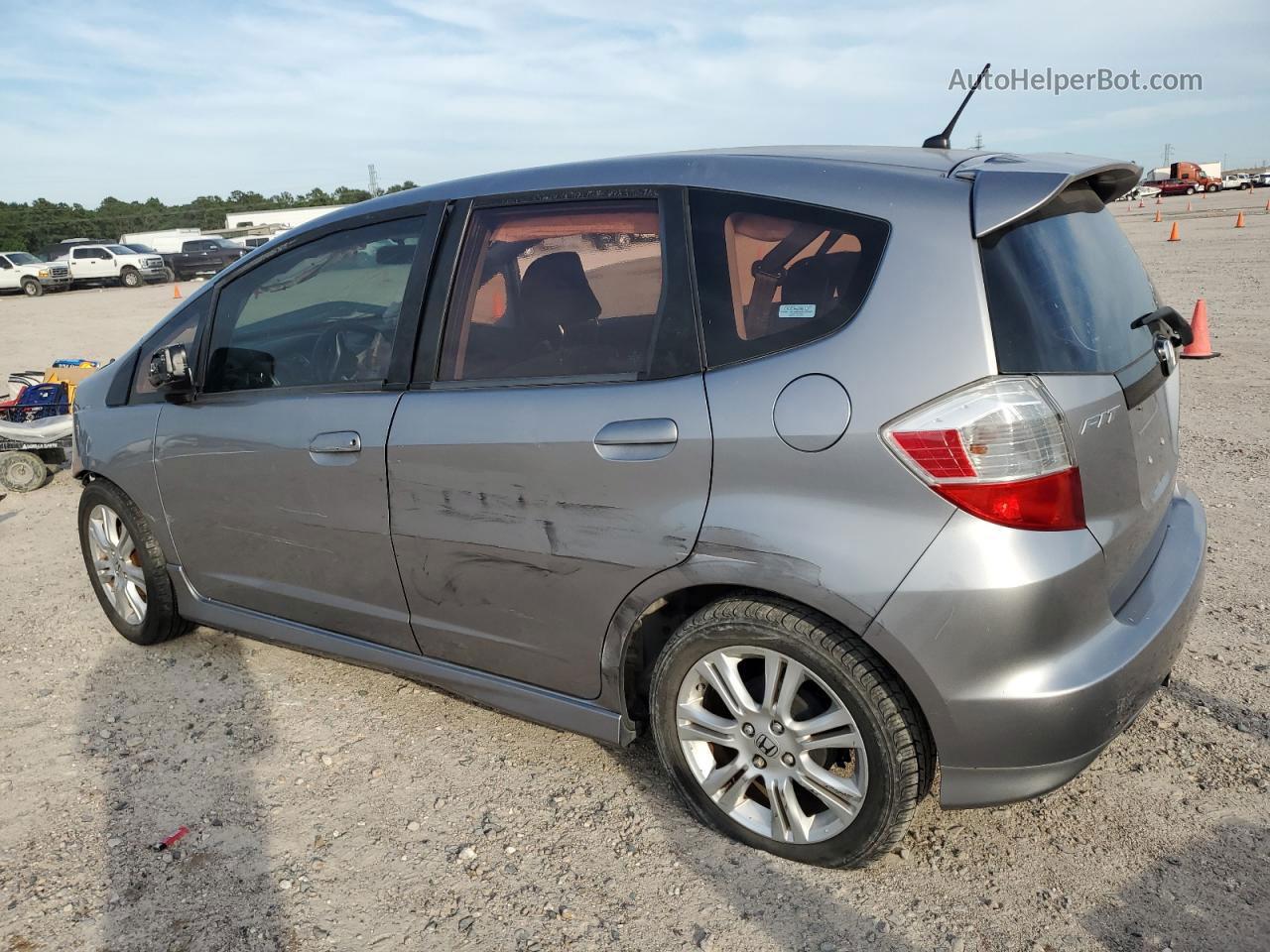 2009 Honda Fit Sport Silver vin: JHMGE88429S073201