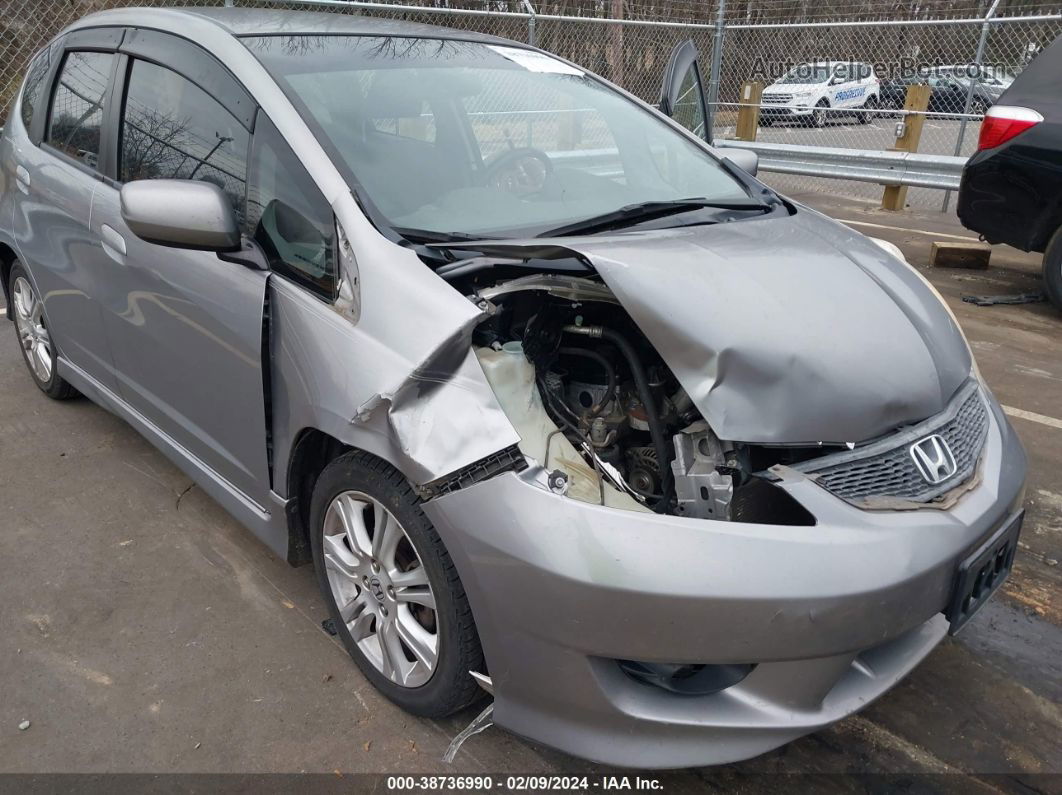 2009 Honda Fit Sport Silver vin: JHMGE88469S029489