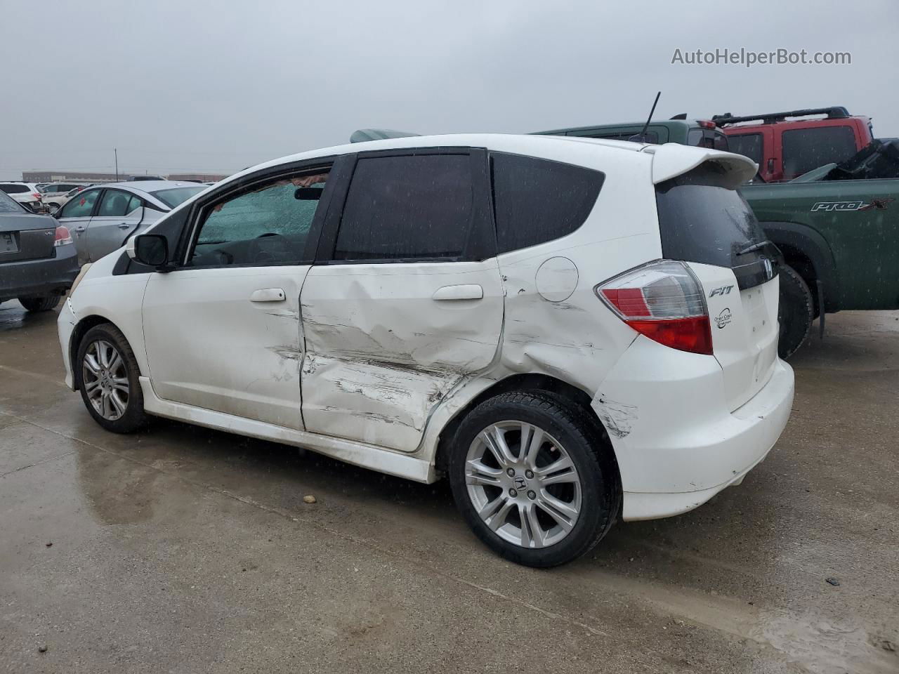 2009 Honda Fit Sport White vin: JHMGE88469S068227