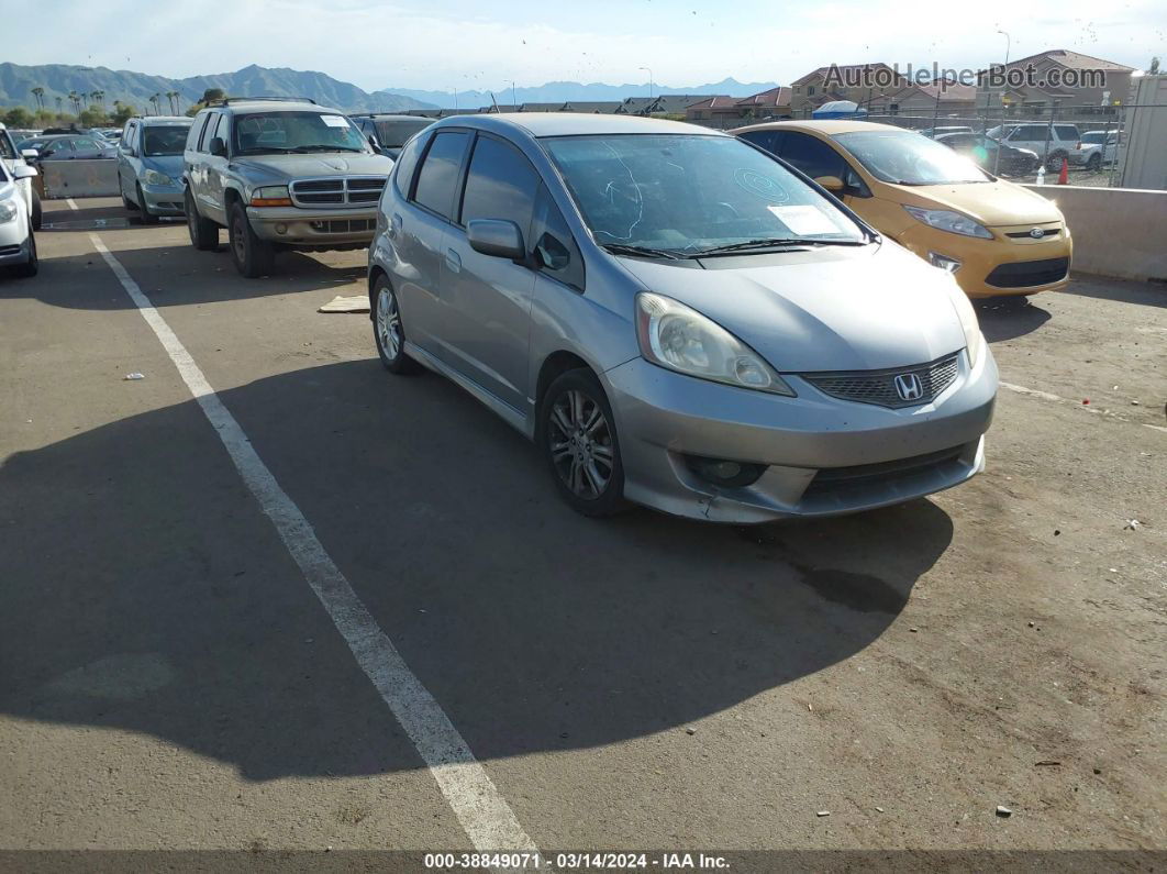 2009 Honda Fit Sport Silver vin: JHMGE88489S001581