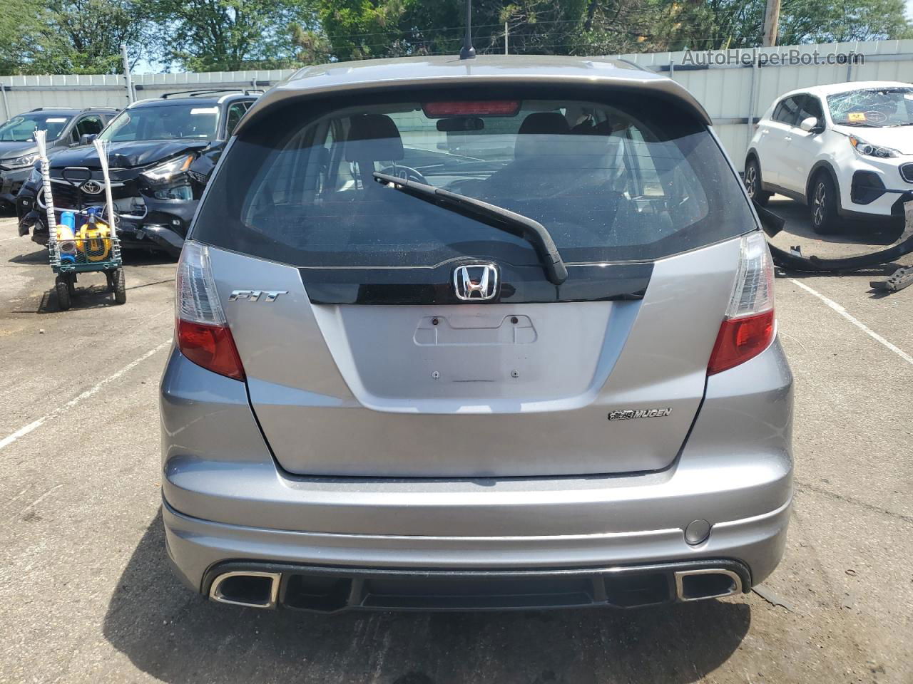 2009 Honda Fit Sport Silver vin: JHMGE88489S042812