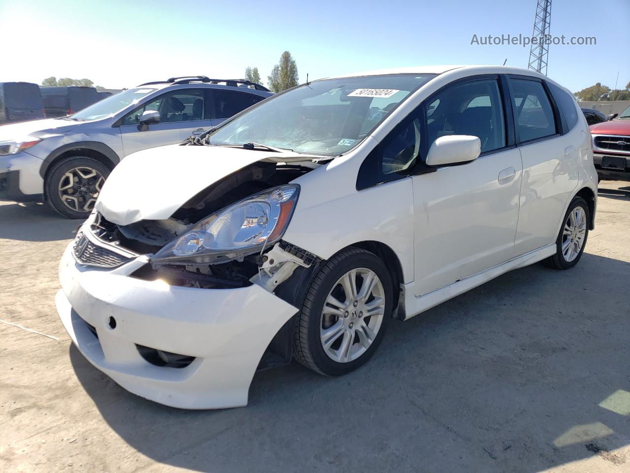 2009 Honda Fit Sport White vin: JHMGE884X9C001141