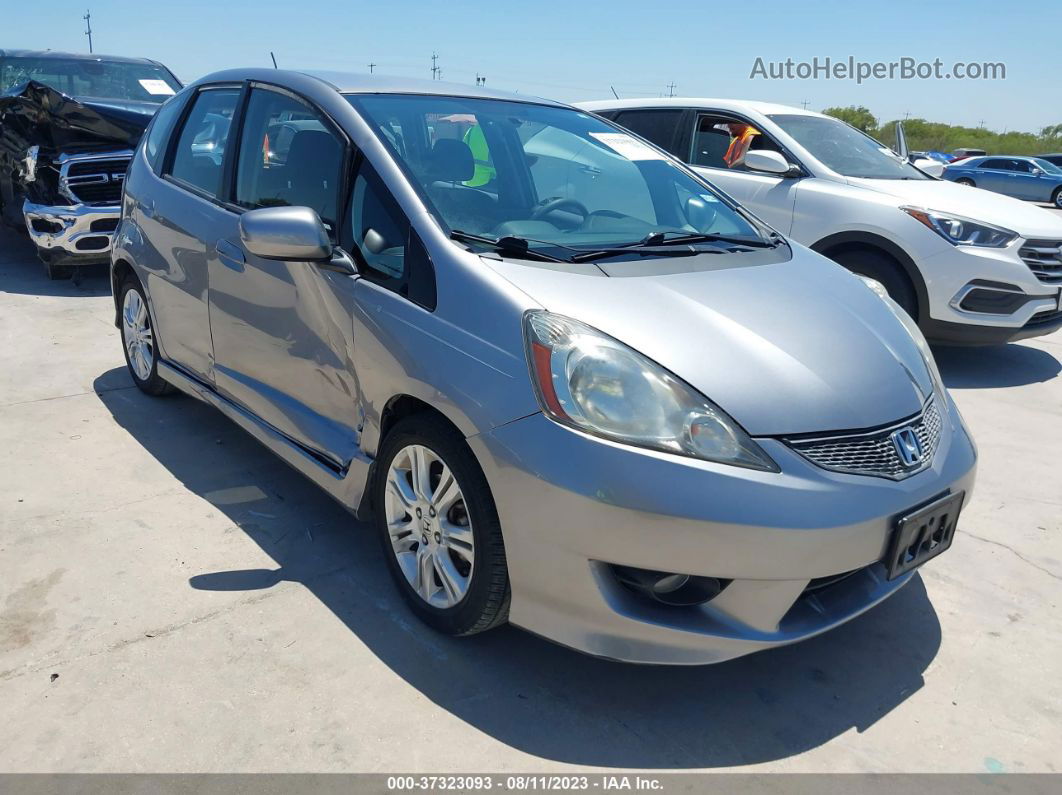 2009 Honda Fit Sport Silver vin: JHMGE884X9C004900