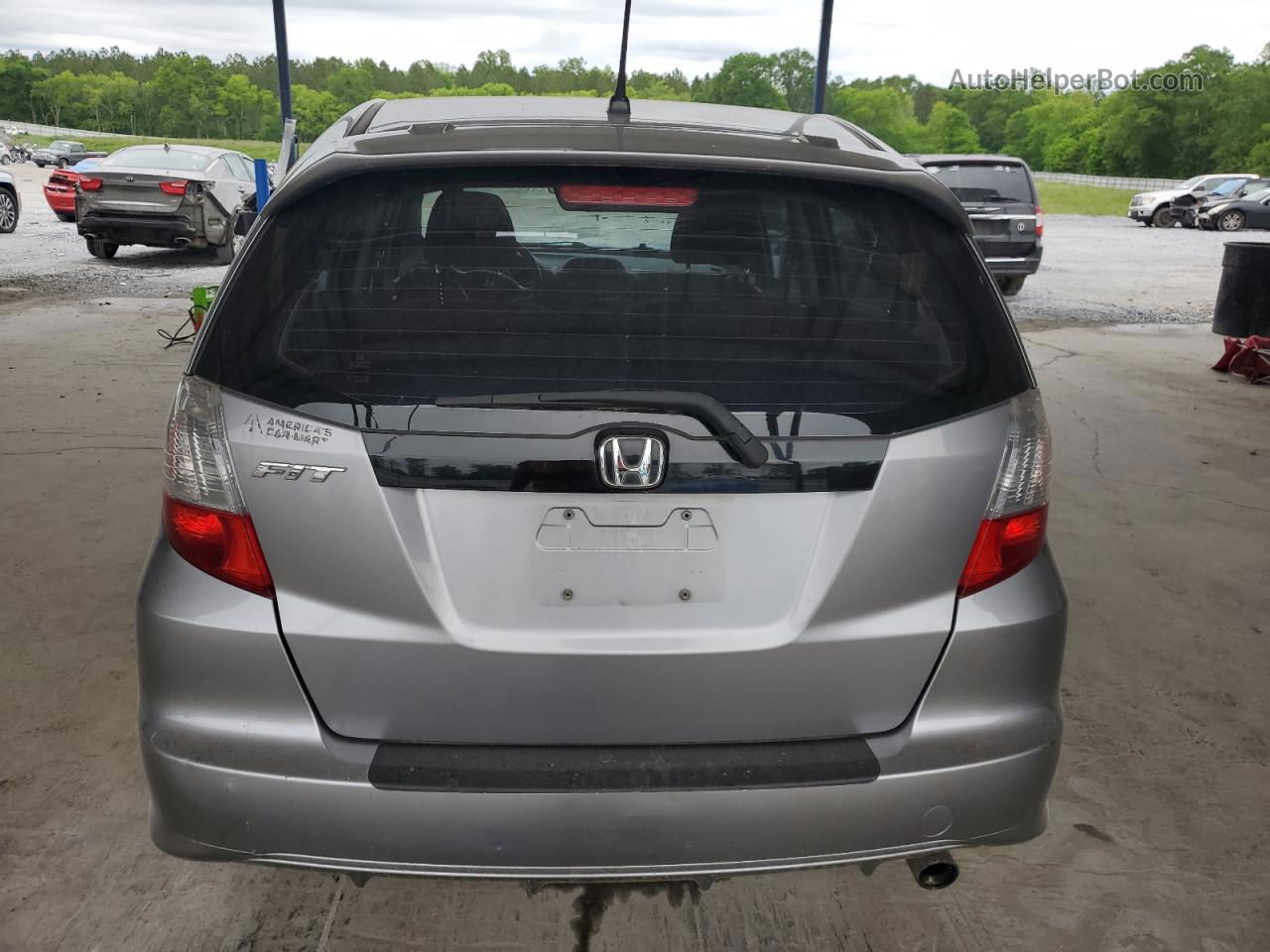 2009 Honda Fit Sport Silver vin: JHMGE884X9S054850