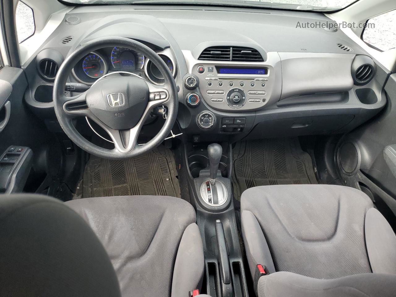 2009 Honda Fit Lx White vin: JHMGE88549S803747