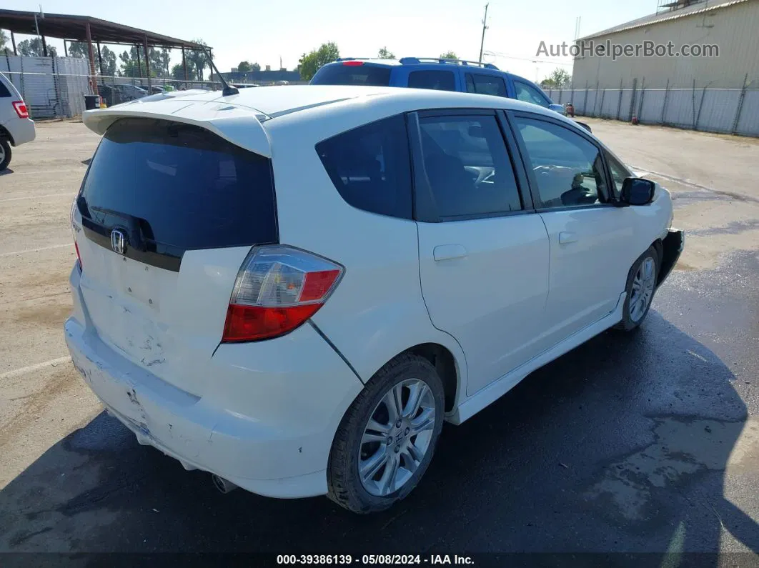 2009 Honda Fit Sport White vin: JHMGE88659S034782