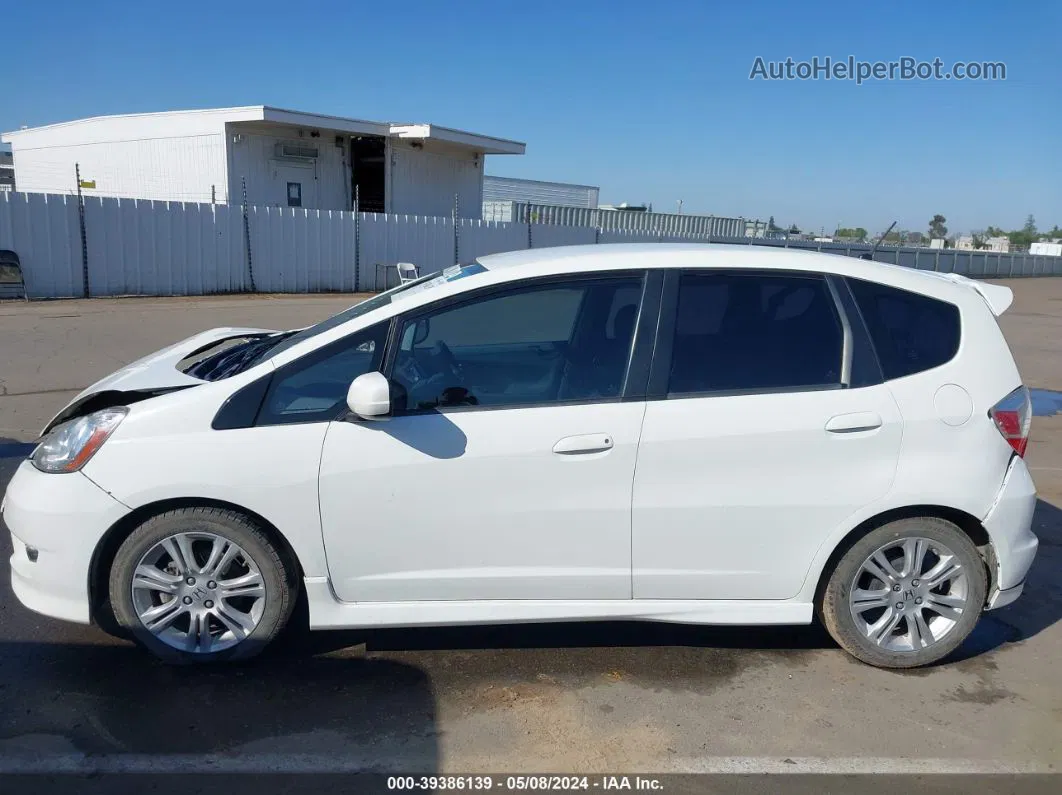 2009 Honda Fit Sport White vin: JHMGE88659S034782