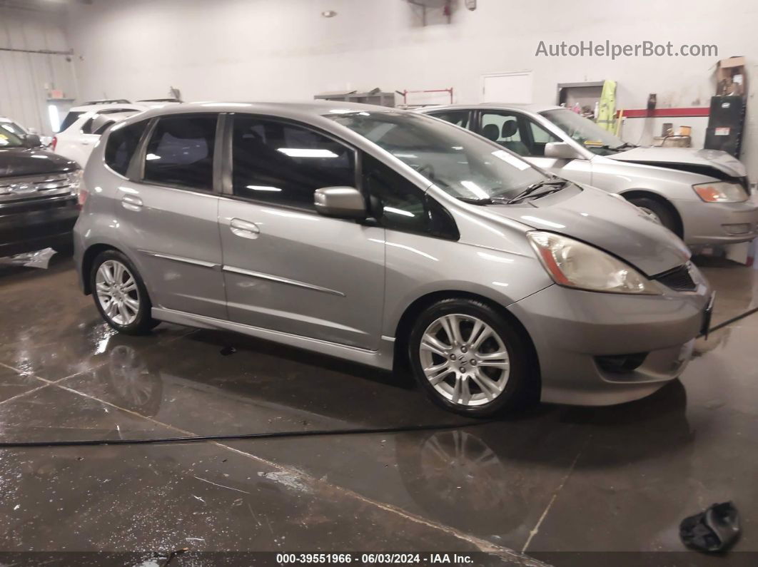 2009 Honda Fit Sport Silver vin: JHMGE88679S056900