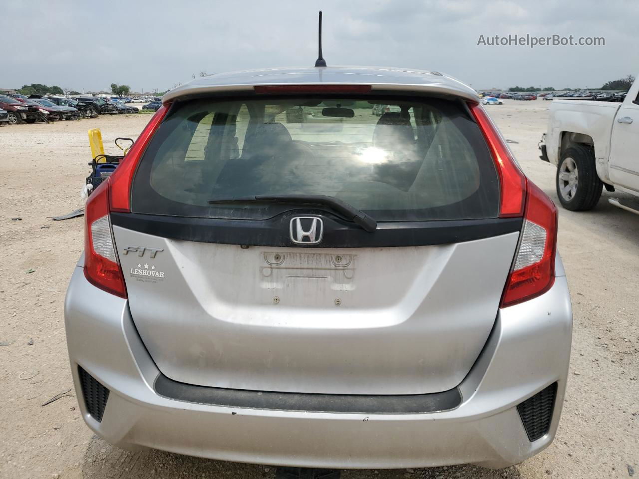 2016 Honda Fit Lx Серебряный vin: JHMGK5H50GS007582