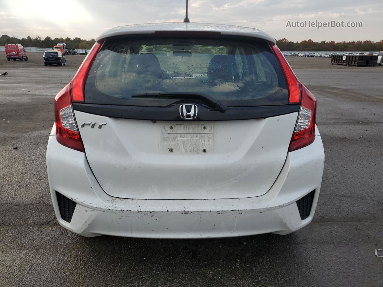 2016 Honda Fit Lx White vin: JHMGK5H53GS006930