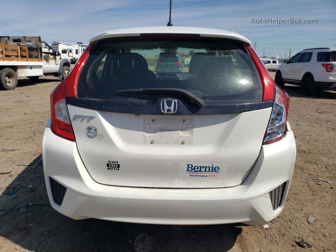 2016 Honda Fit Lx White vin: JHMGK5H55GX031931