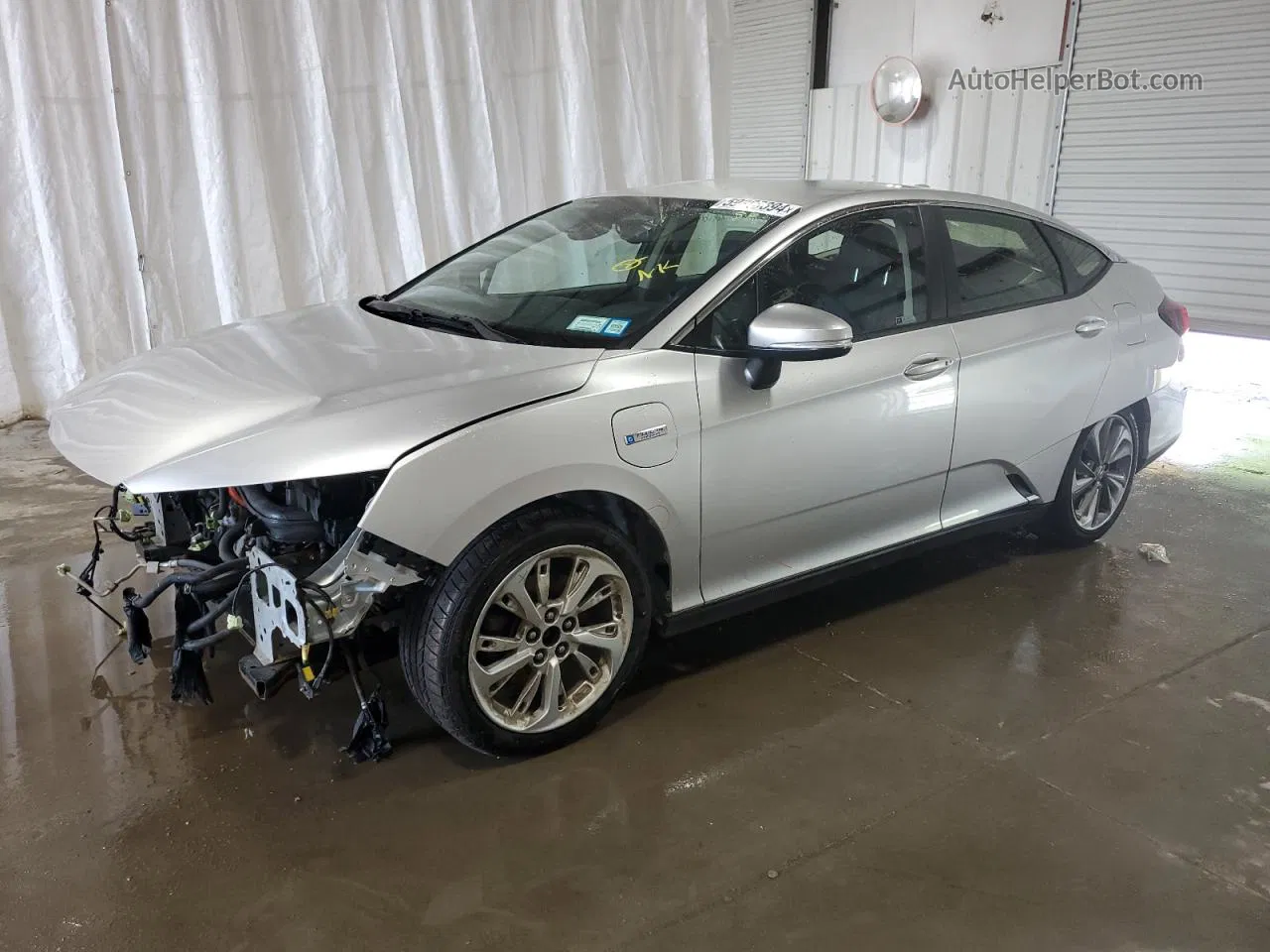 2018 Honda Clarity  Silver vin: JHMZC5F13JC022861