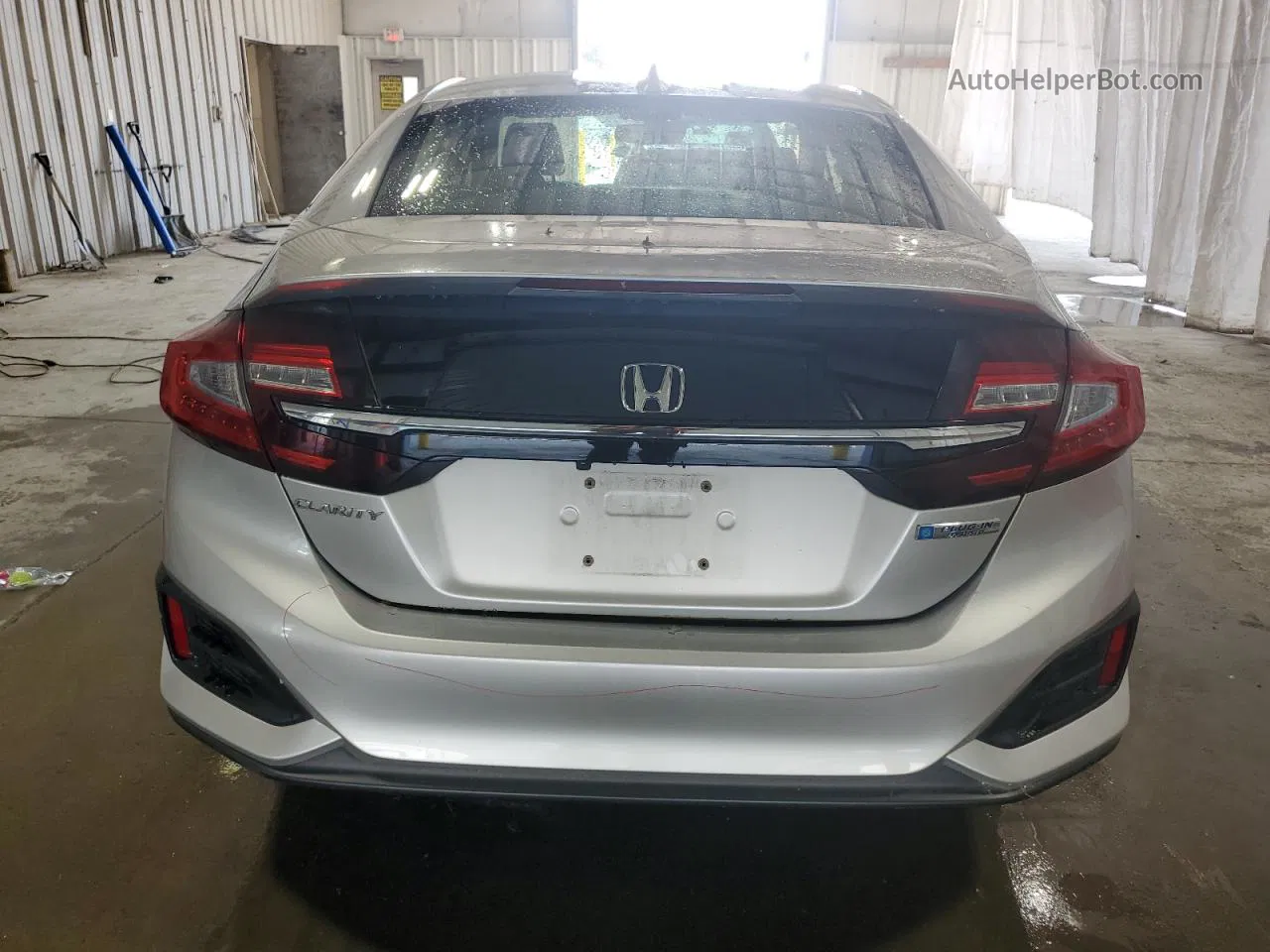 2018 Honda Clarity  Silver vin: JHMZC5F13JC022861