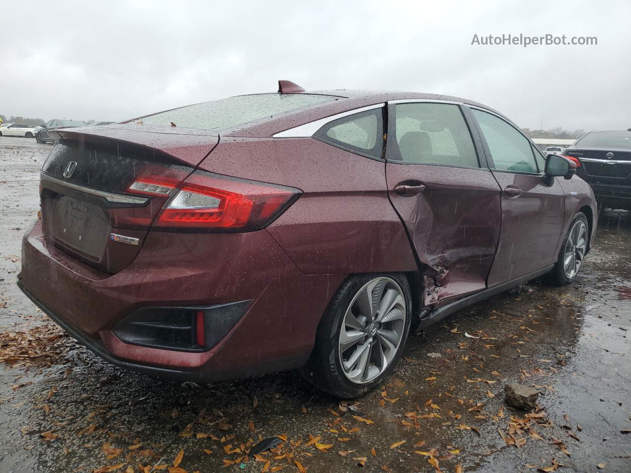 2018 Honda Clarity  Красный vin: JHMZC5F14JC013487