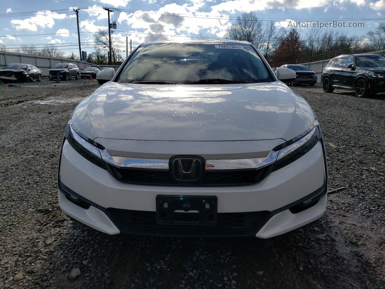 2018 Honda Clarity  White vin: JHMZC5F14JC019810