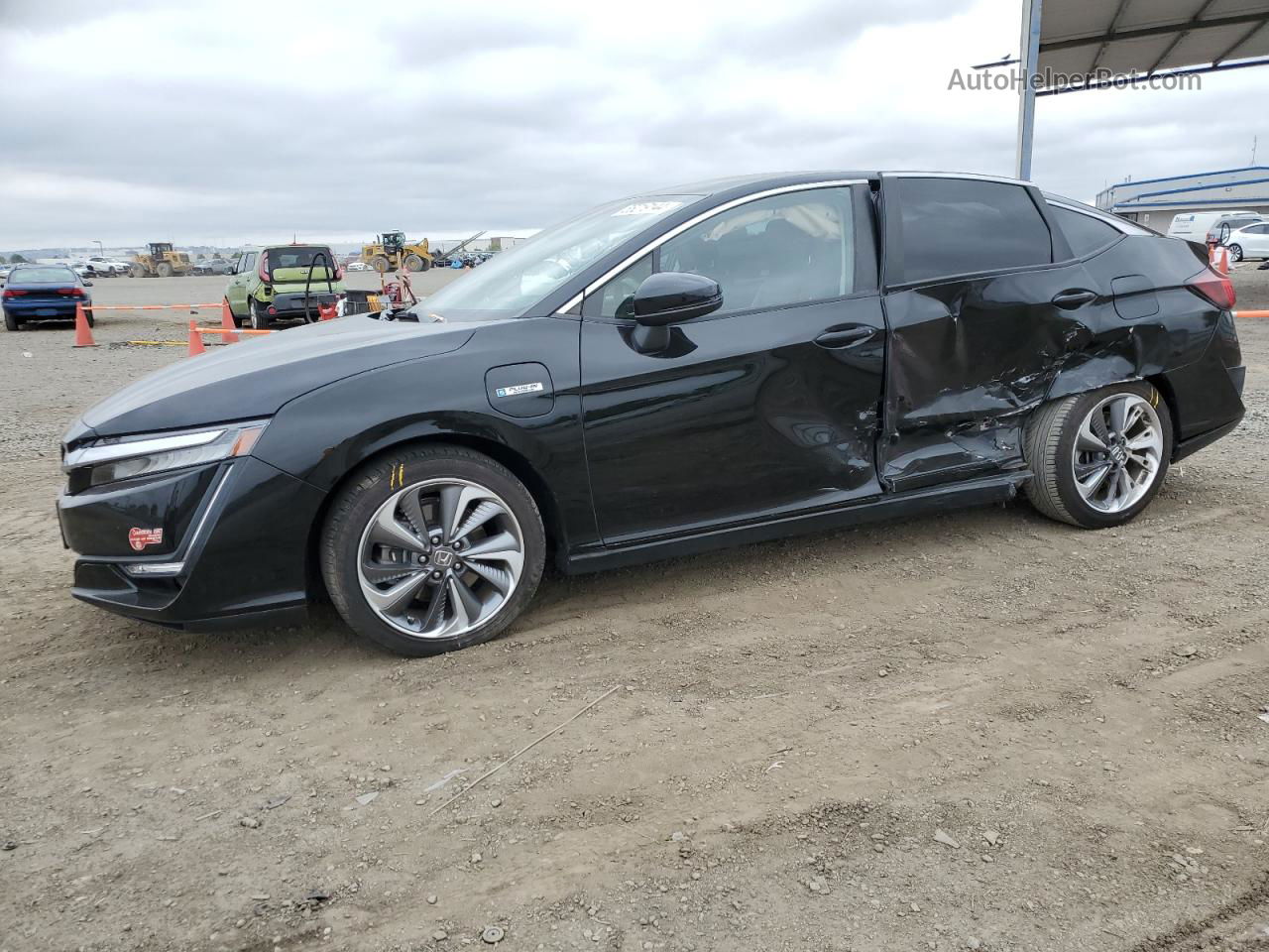 2018 Honda Clarity Touring Black vin: JHMZC5F30JC000561