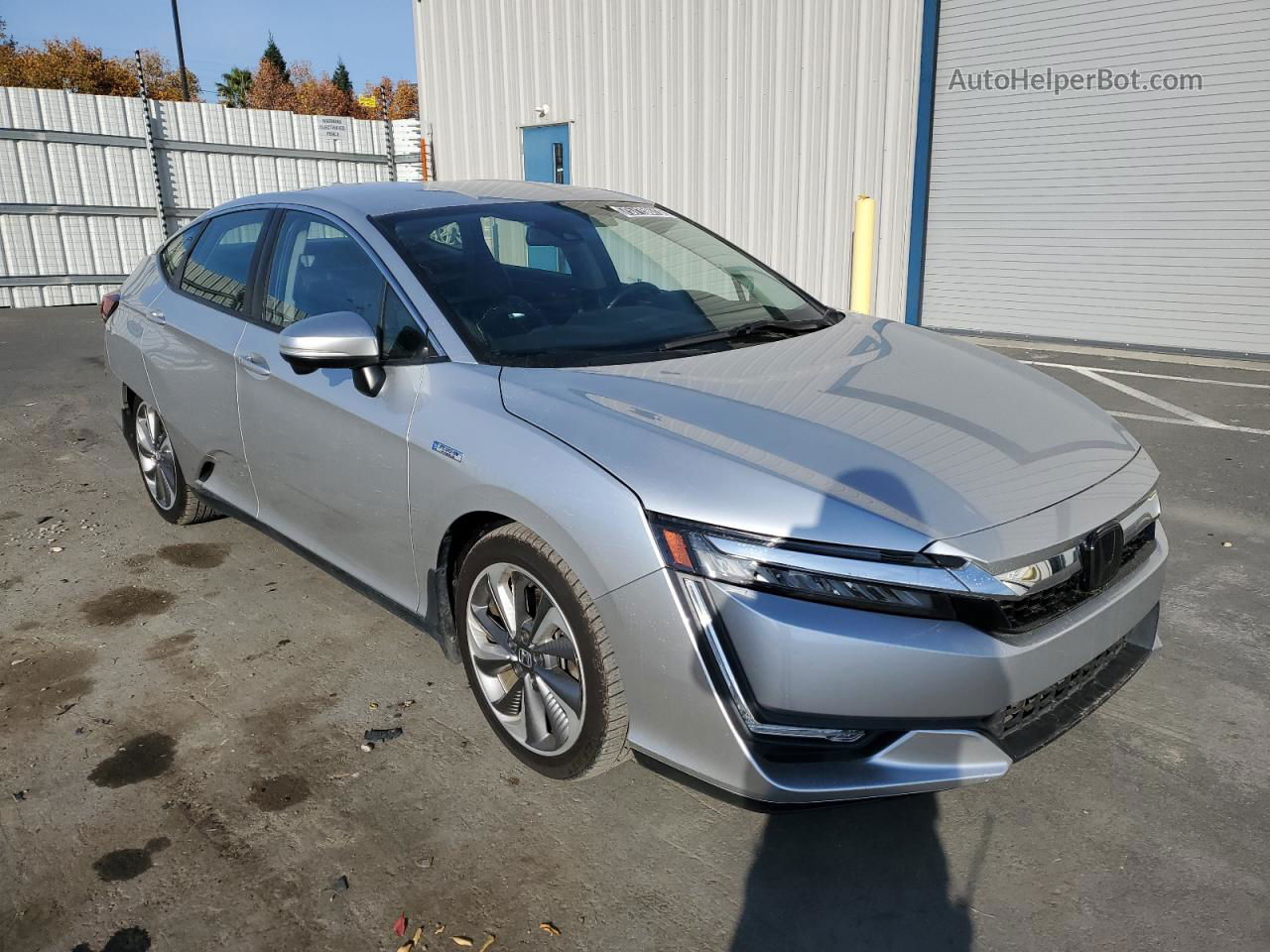 2018 Honda Clarity Touring Серебряный vin: JHMZC5F31JC004456