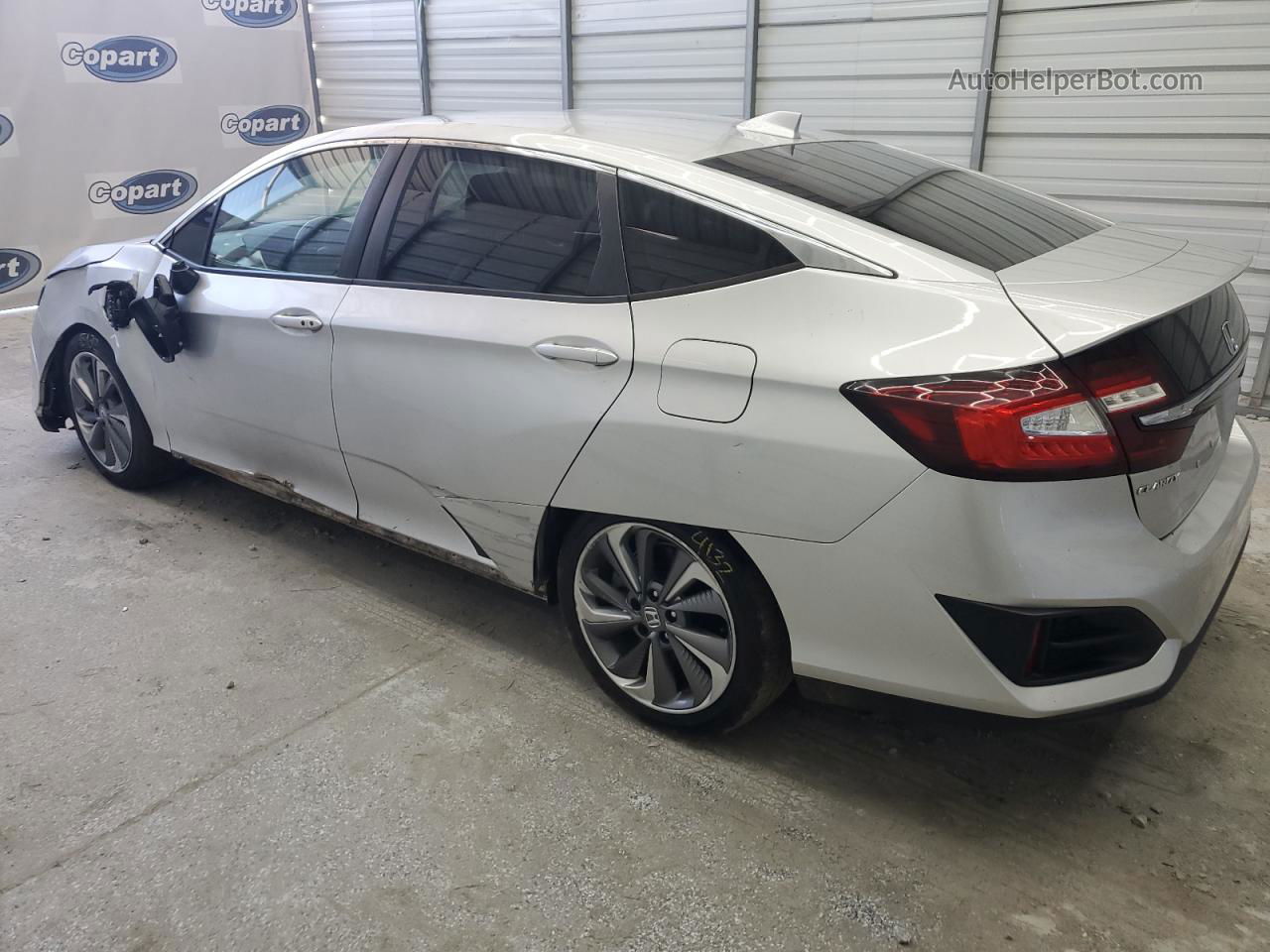 2018 Honda Clarity Touring Silver vin: JHMZC5F33JC003275