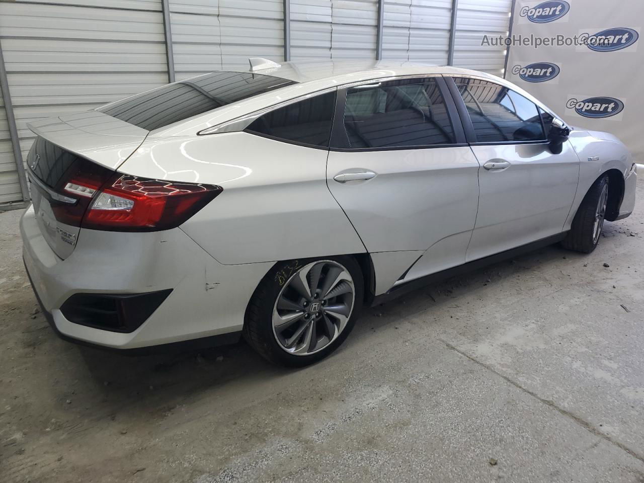 2018 Honda Clarity Touring Silver vin: JHMZC5F33JC003275