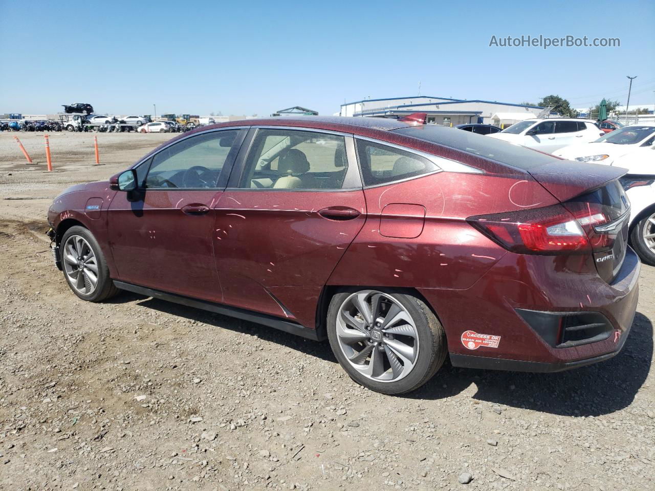 2018 Honda Clarity Touring Burgundy vin: JHMZC5F35JC002676