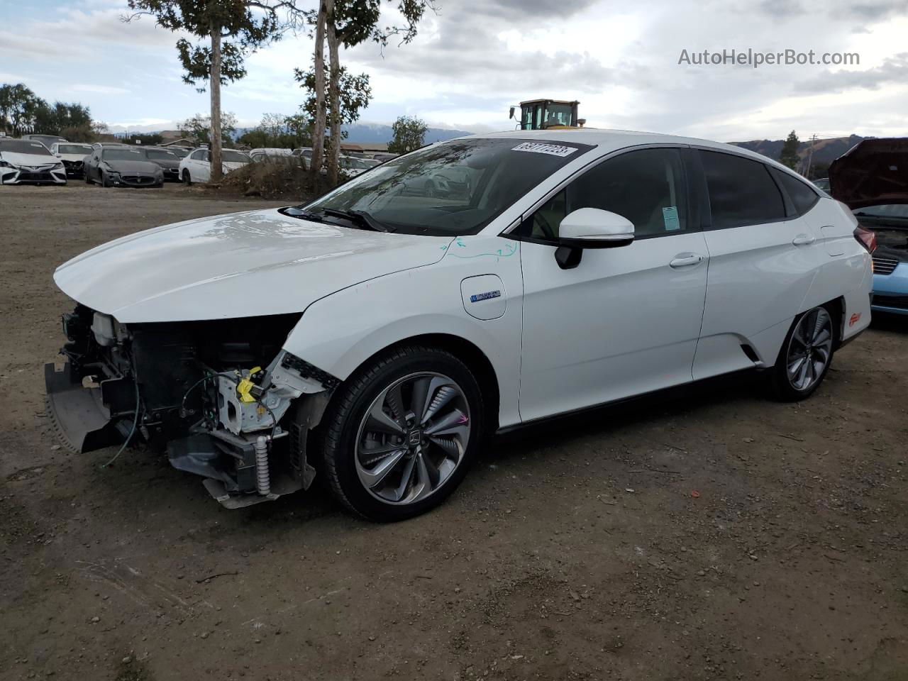 2018 Honda Clarity Touring White vin: JHMZC5F35JC005450