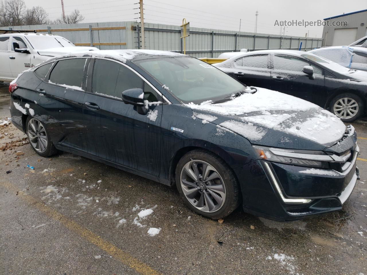 2018 Honda Clarity Touring Зеленый vin: JHMZC5F37JC006776