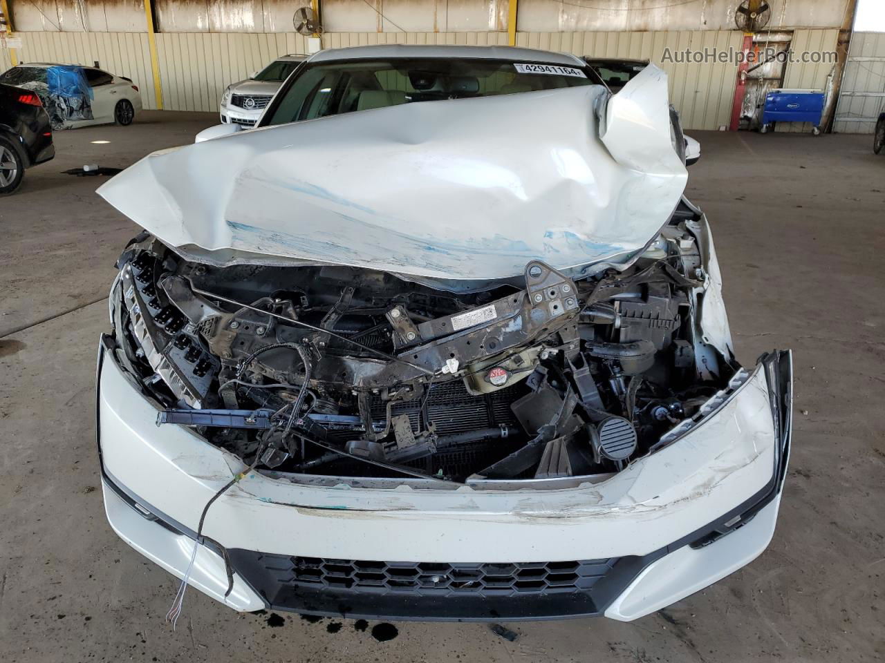 2018 Honda Clarity Touring White vin: JHMZC5F37JC006857