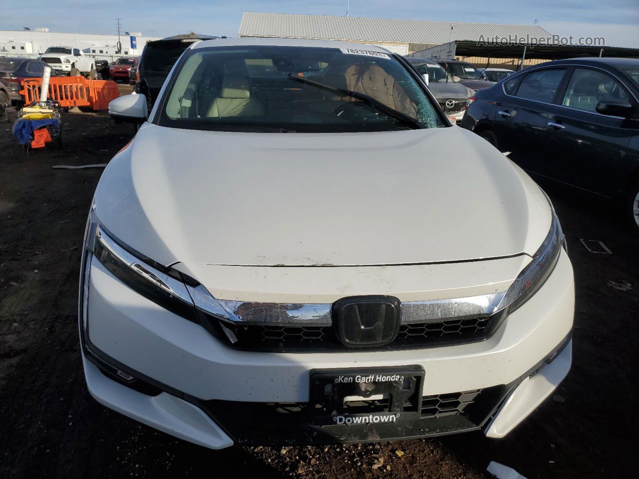 2018 Honda Clarity Touring White vin: JHMZC5F37JC017566